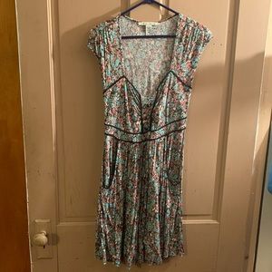 Cute American Rag Floral Dress with Pockets!